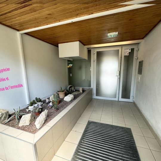  Annonces NIMES : Appartement | NIMES (30000) | 94 m2 | 98 000 € 