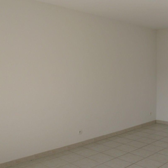  Annonces NIMES : Appartement | NIMES (30900) | 65 m2 | 810 € 