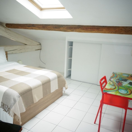  Annonces NIMES : Appartement | NIMES (30900) | 62 m2 | 900 € 