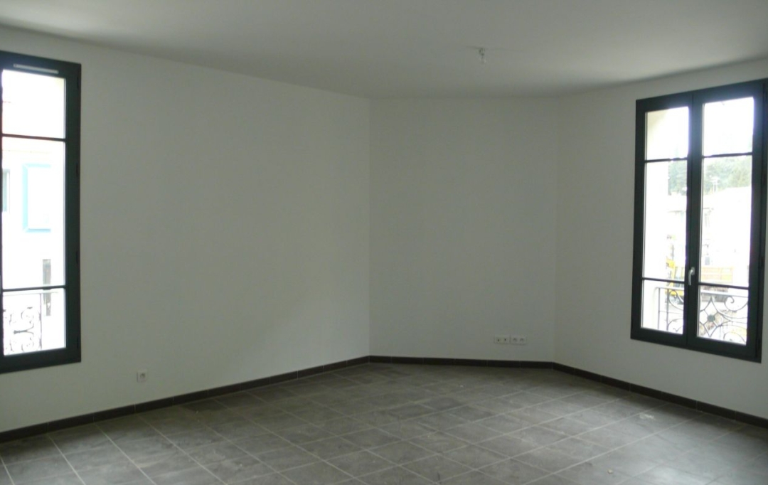 Annonces NIMES : Appartement | NIMES (30900) | 59 m2 | 596 € 