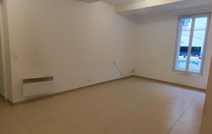 Annonces NIMES : Appartement | NIMES (30000) | 80 m2 | 570 € 