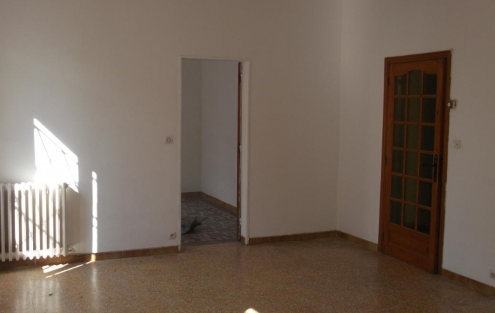 Annonces NIMES : Appartement | NIMES (30900) | 65 m2 | 700 € 