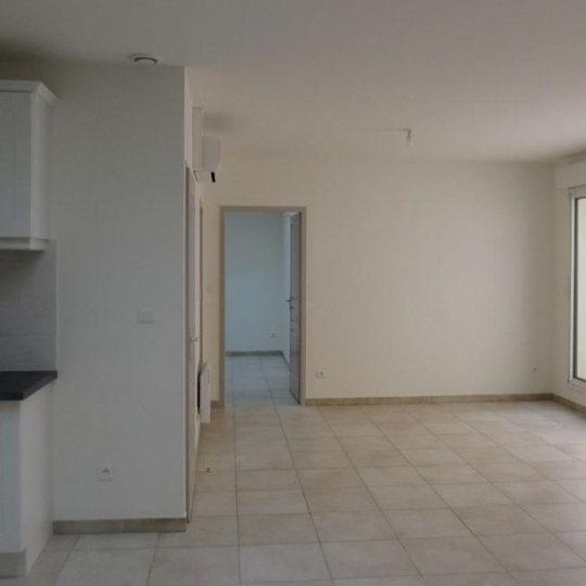 Annonces NIMES : Appartement | NIMES (30000) | 42 m2 | 550 € 