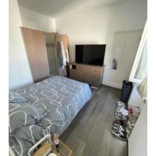 Annonces NIMES : Appartement | NIMES (30000) | 34 m2 | 700 € 