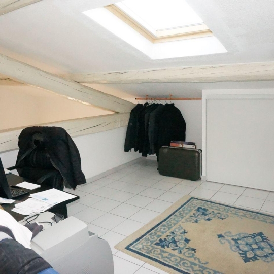  Annonces NIMES : Appartement | NIMES (30900) | 60 m2 | 600 € 