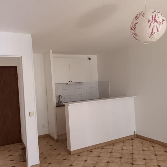  Annonces NIMES : Appartement | NIMES (30900) | 41 m2 | 630 € 