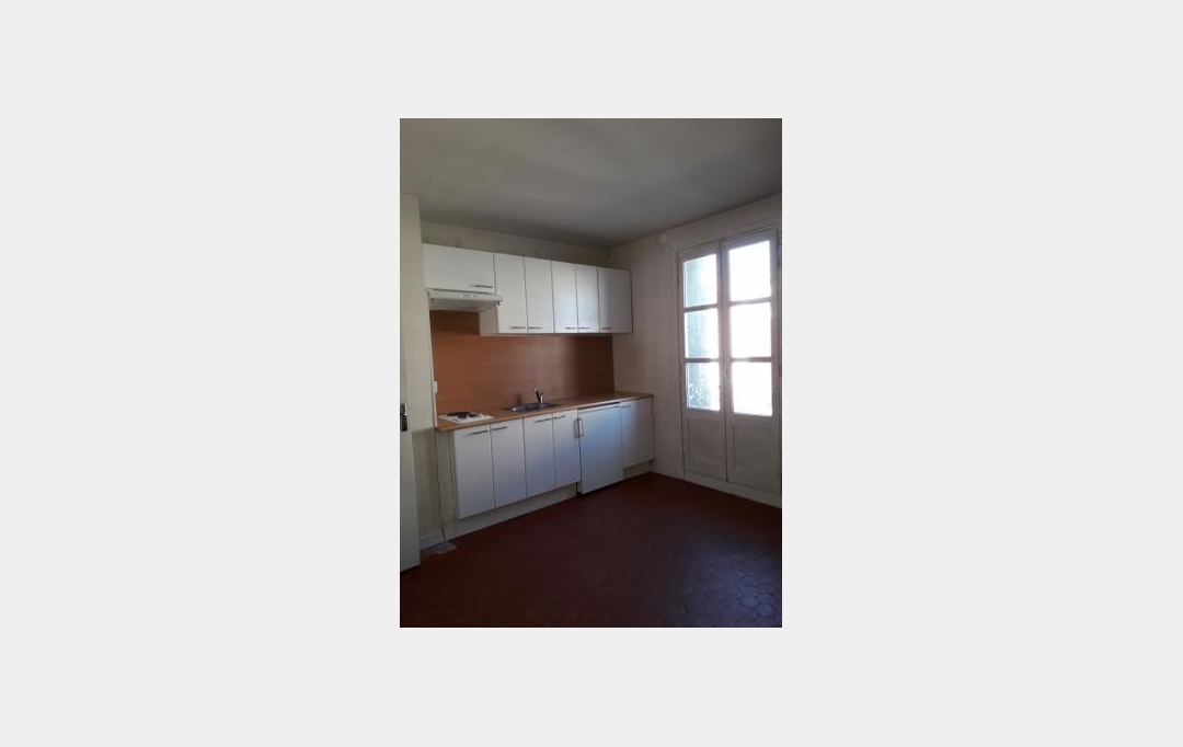 Annonces NIMES : Appartement | UZES (30700) | 22 m2 | 320 € 
