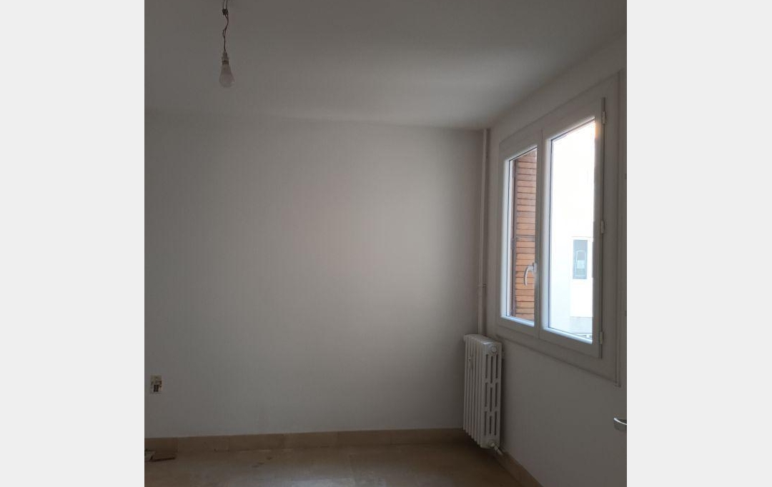 Annonces NIMES : Appartement | NIMES (30900) | 70 m2 | 713 € 
