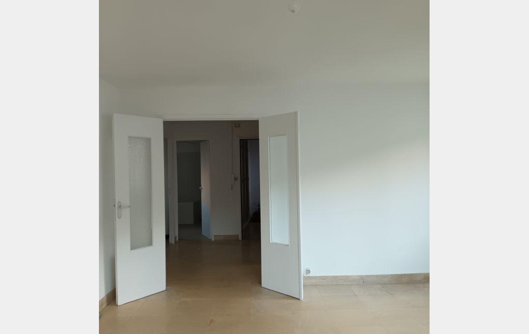 Annonces NIMES : Apartment | NIMES (30900) | 70 m2 | 713 € 