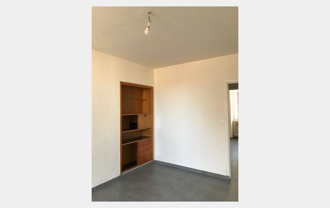 Annonces NIMES : Appartement | NIMES (30900) | 64 m2 | 670 € 