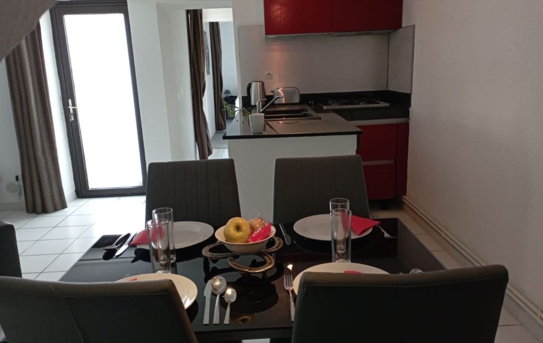 Annonces NIMES : Apartment | NIMES (30900) | 62 m2 | 900 € 