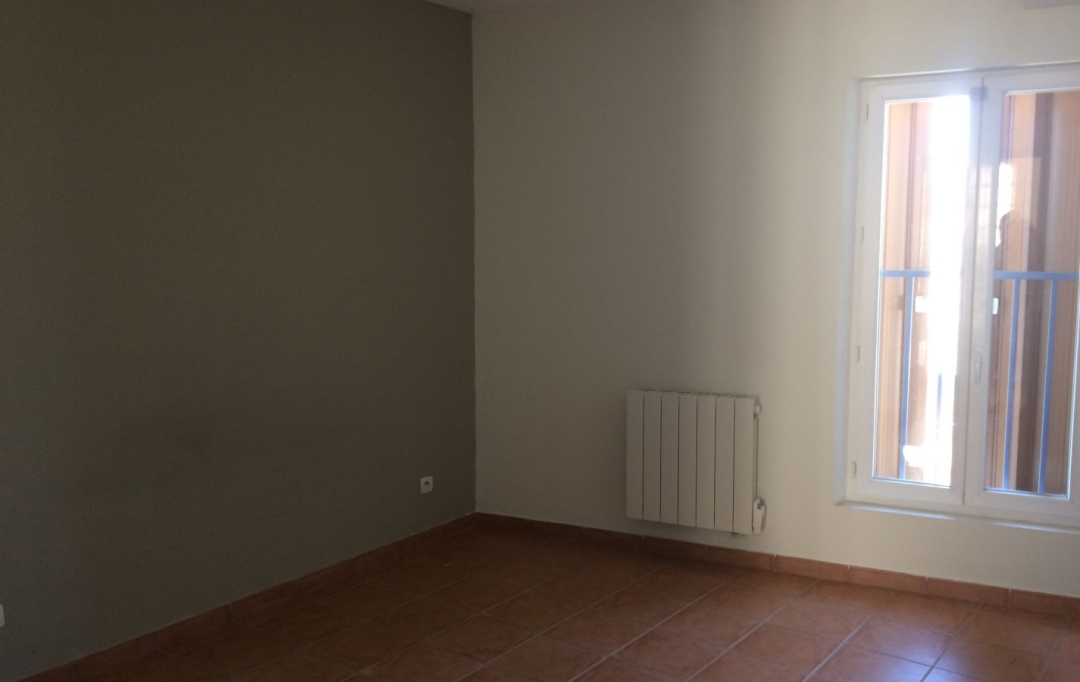 Annonces NIMES : Apartment | LA ROUVIERE (30190) | 81 m2 | 860 € 