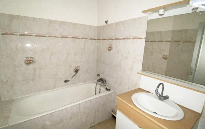 Annonces NIMES : Appartement | NIMES (30000) | 58 m2 | 94 000 € 