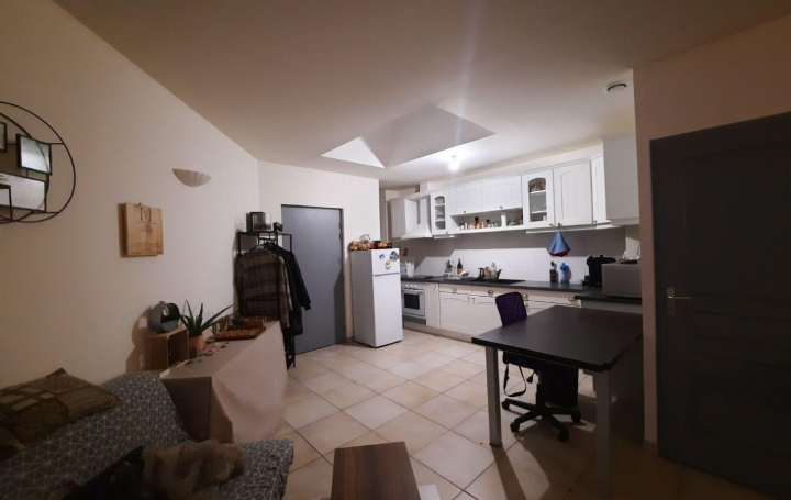 Annonces NIMES : Appartement | NIMES (30000) | 42 m2 | 550 € 