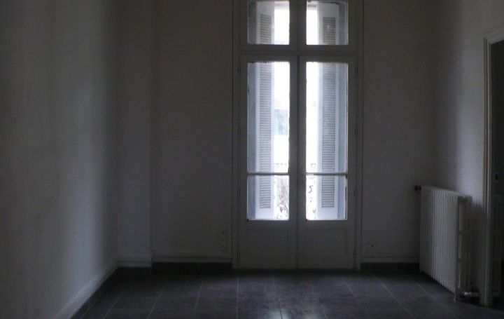 Annonces NIMES : Appartement | NIMES (30900) | 68 m2 | 554 € 