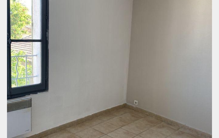 Annonces NIMES : Appartement | NIMES (30900) | 35 m2 | 464 € 